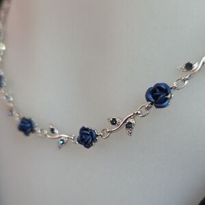 Sculpted Roses and Crystals Necklace